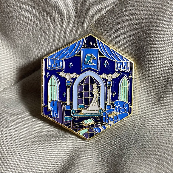 Pin Ravenclaw Common Room Hogwarts House Harry Potter Witch Wizard Raven - Picture 2 of 5